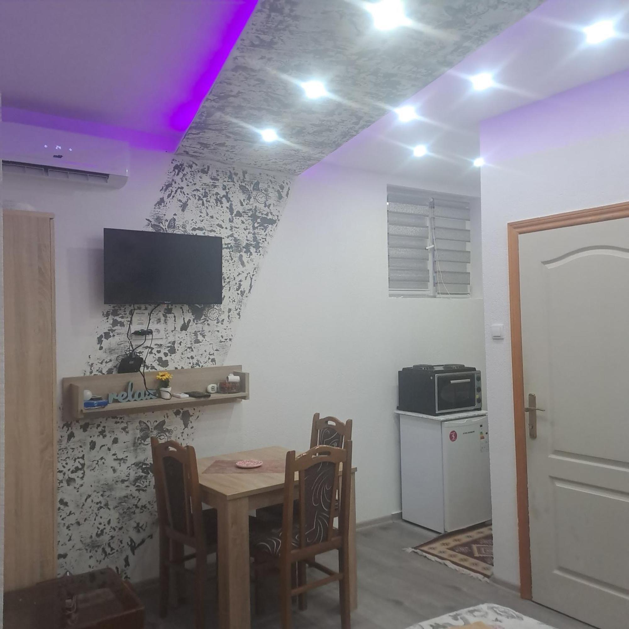 Apartmani Kosjerina Требине Екстериор снимка